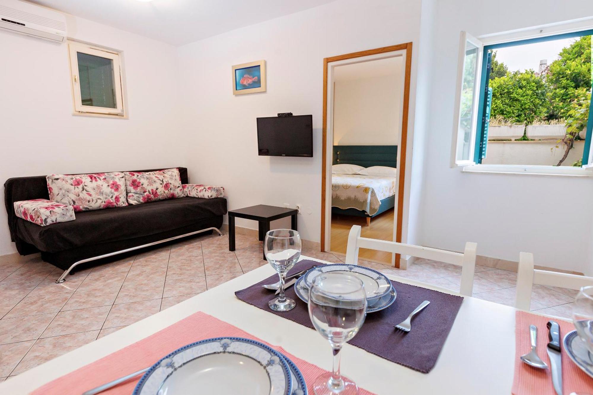 Apartments Baricevic Бол Екстер'єр фото